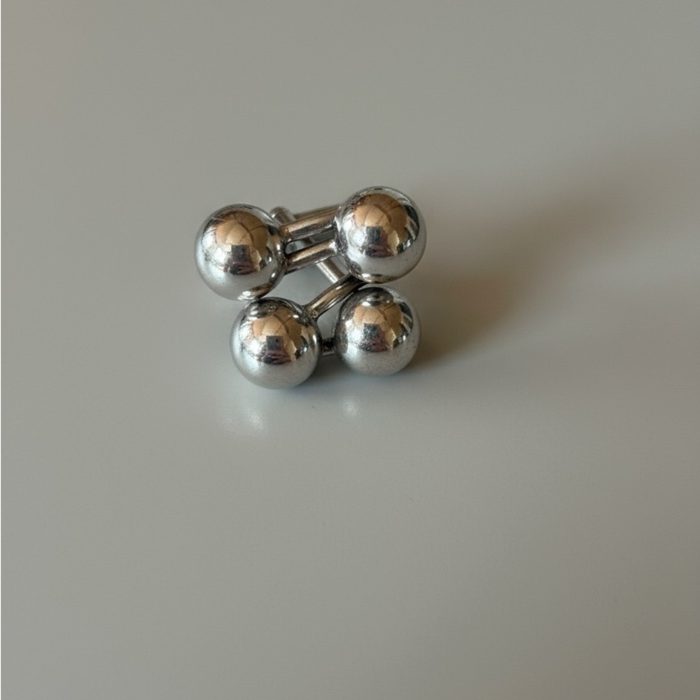 Chunky  Sterling Silver Women's Ring 9.34 grams stamped weight: 17.05 G - Picture 9 of 15